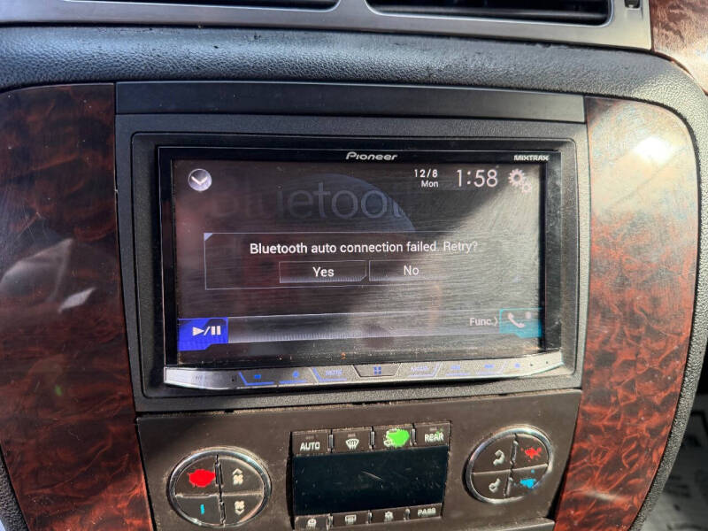 2007 GMC Yukon SLE1's photo