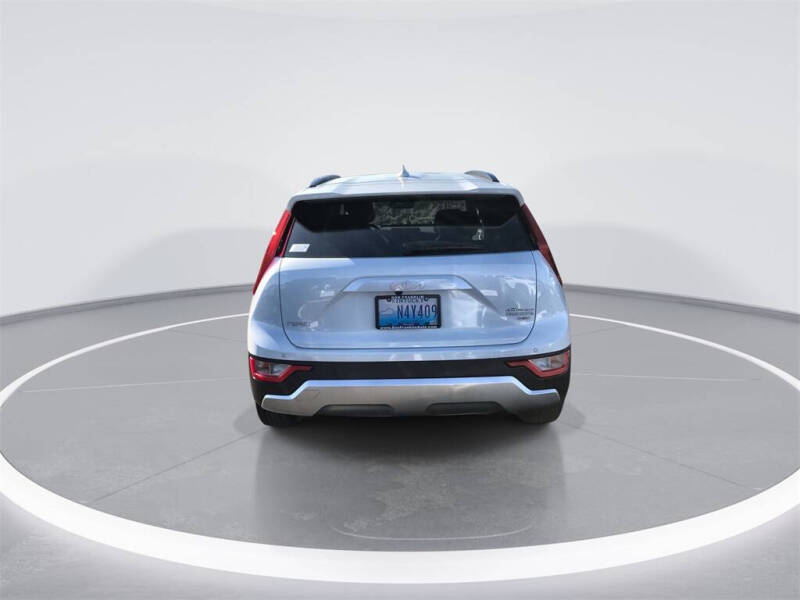 2024 Kia Niro EX