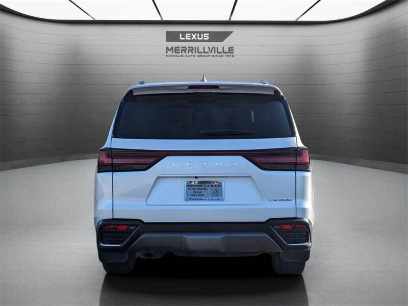 2022 Lexus LX 600 Luxury