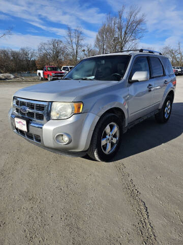 2009 Ford Escape for sale at WESTSIDE GARAGE LLC in Keokuk IA