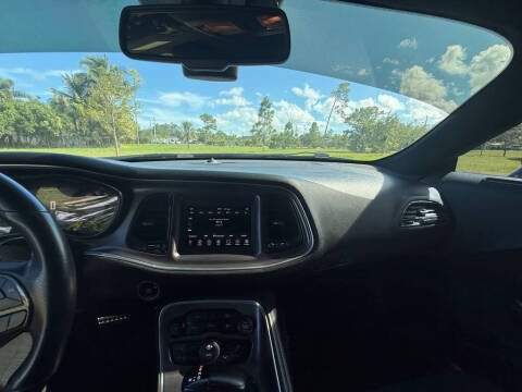 2018 Dodge Challenger SXT