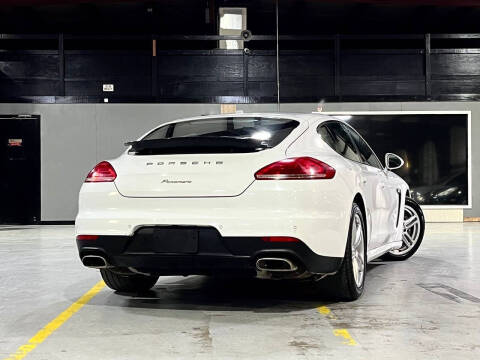 2014 Porsche Panamera 4
