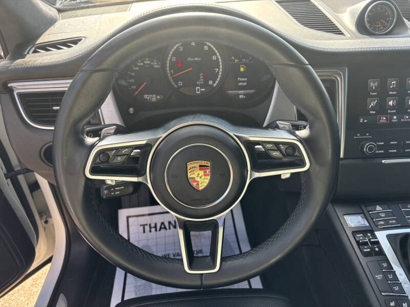 2017 Porsche Macan Turbo