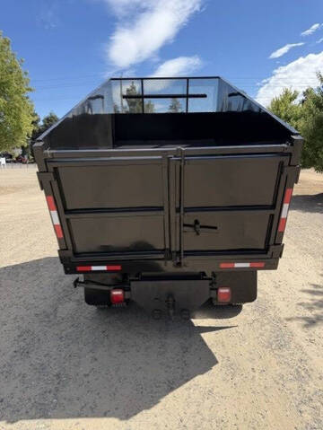 2018 Isuzu NPR-HD