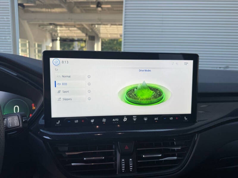 2023 Ford Escape ST-Line Select