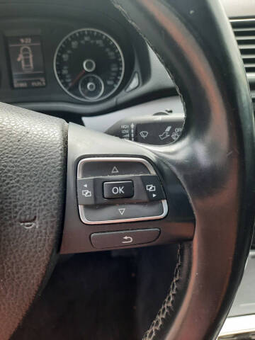 2013 Volkswagen Passat SE PZEV