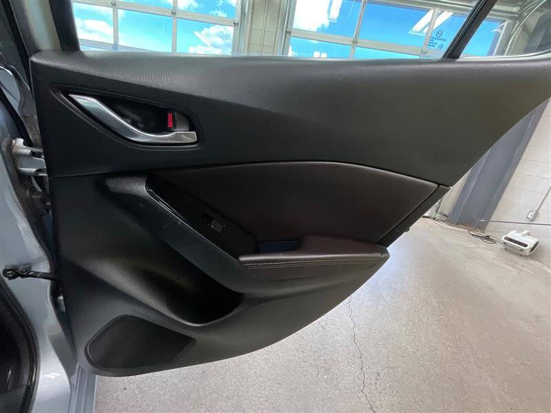 2018 Mazda MAZDA3 Touring