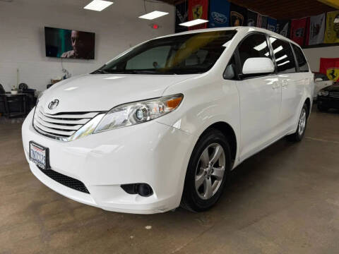 2015 Toyota Sienna