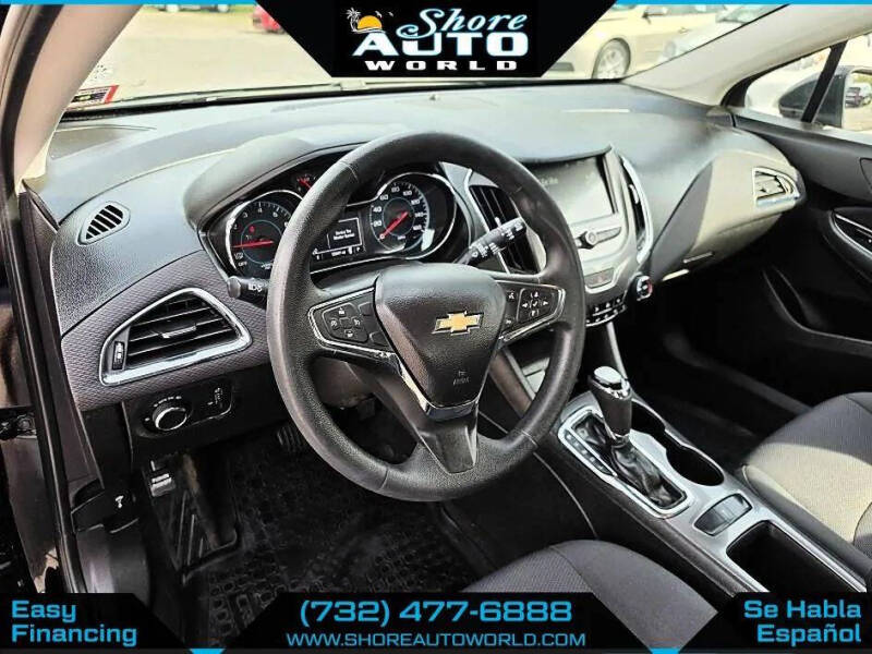 2017 Chevrolet Cruze LT Auto