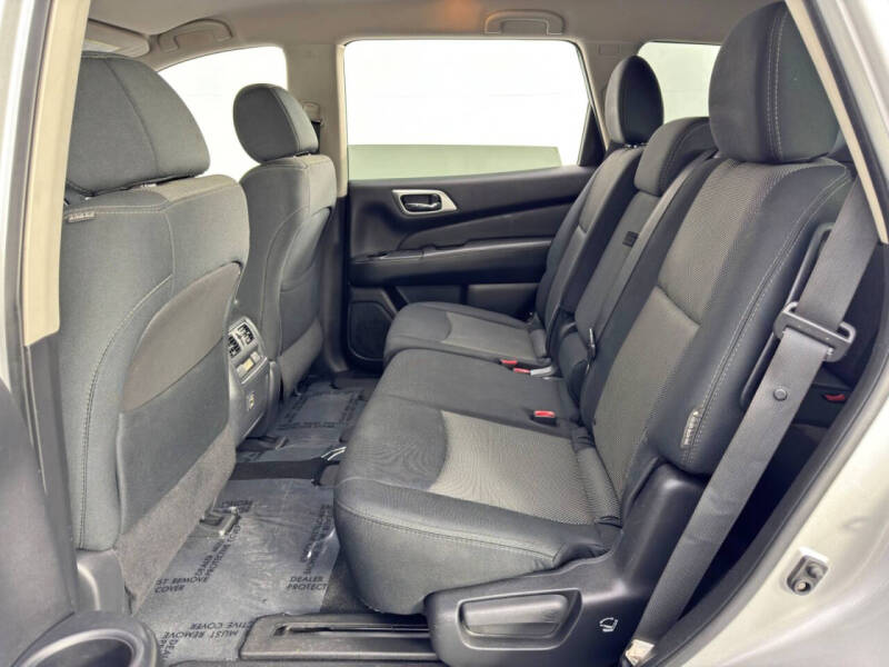 2018 Nissan Pathfinder S