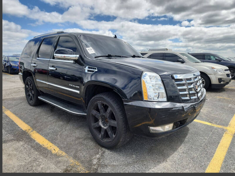 2013 Cadillac Escalade for sale at Illinois Vehicles Auto Sales Inc in Chicago IL