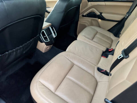 2016 Porsche Cayenne