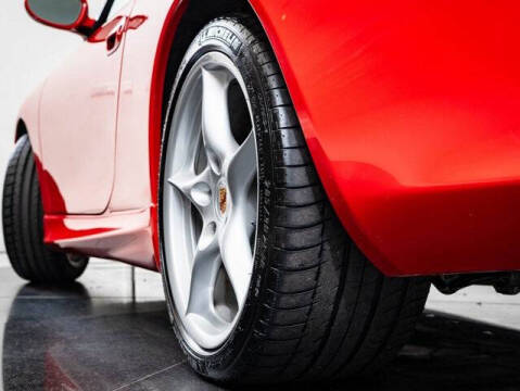 2004 Porsche 911 Carrera 4