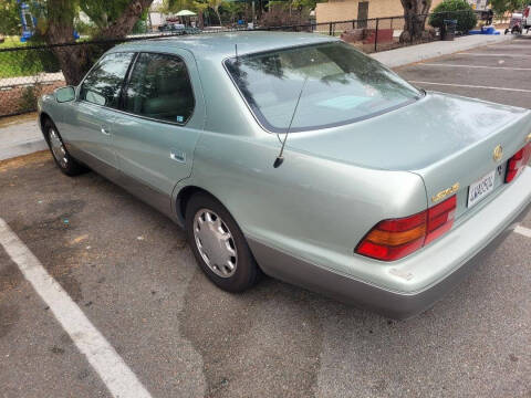 1997 Lexus LS 400