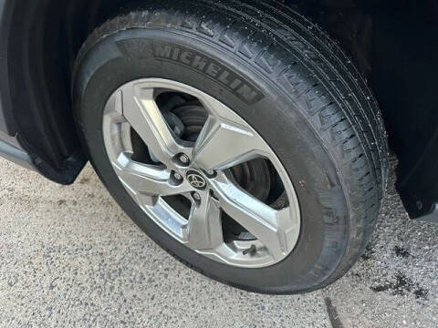 2021 Toyota RAV4 Hybrid XLE Premium