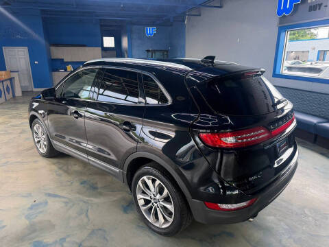 2019 Lincoln MKC Select