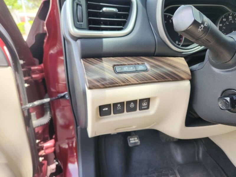 2017 Nissan Maxima Platinum