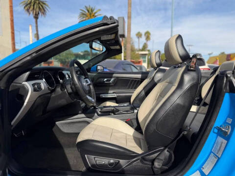 2017 Ford Mustang EcoBoost Premium