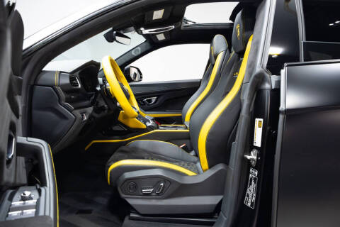 2022 Lamborghini Urus