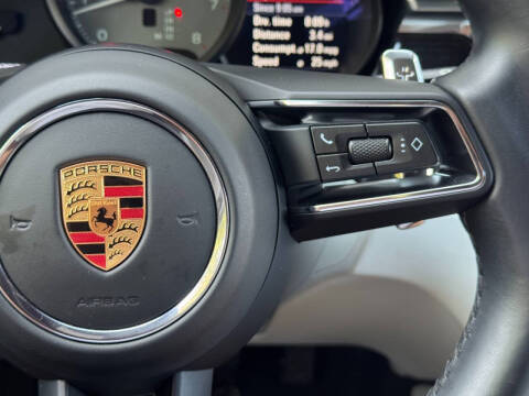 2023 Porsche Macan S