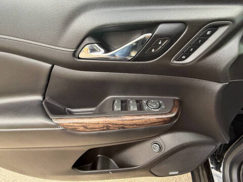 2020 GMC Acadia Denali