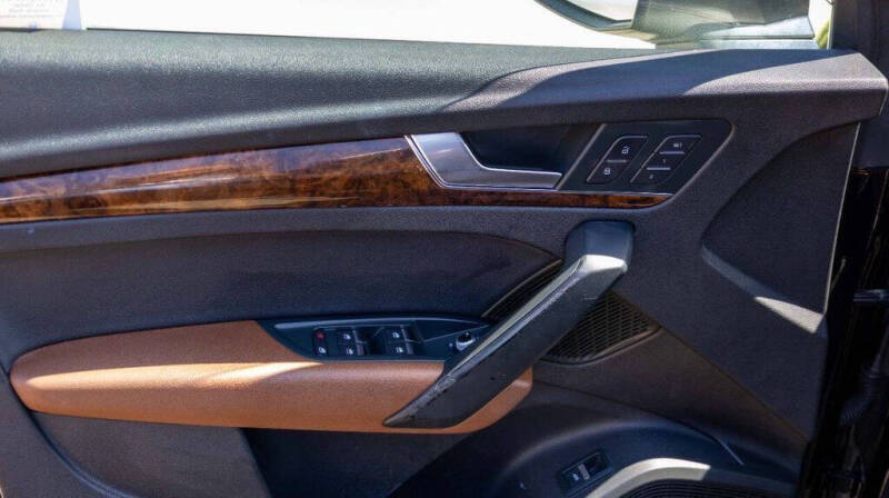 2018 Audi Q5 2.0T quattro Premium Plus