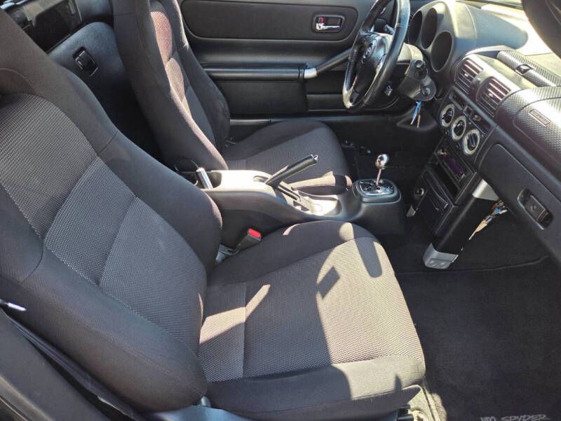 2005 Toyota MR2 Spyder