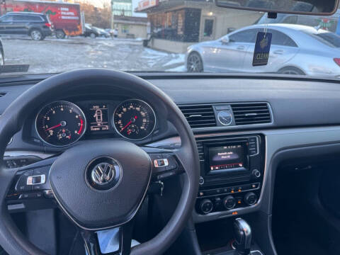2017 Volkswagen Passat 1.8T S