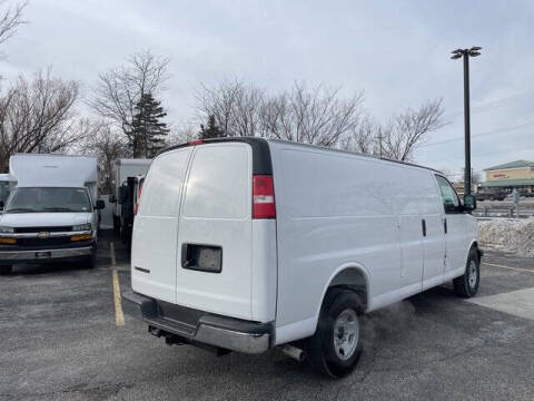 2025 Chevrolet Express 2500