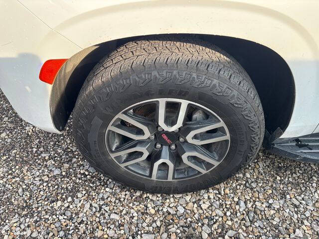 2024 GMC Yukon XL AT4