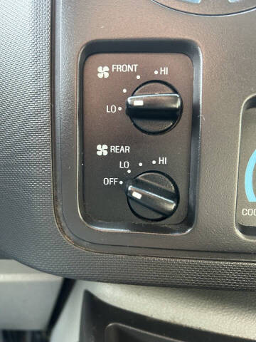 2014 Ford E-Series E-350 SD XL