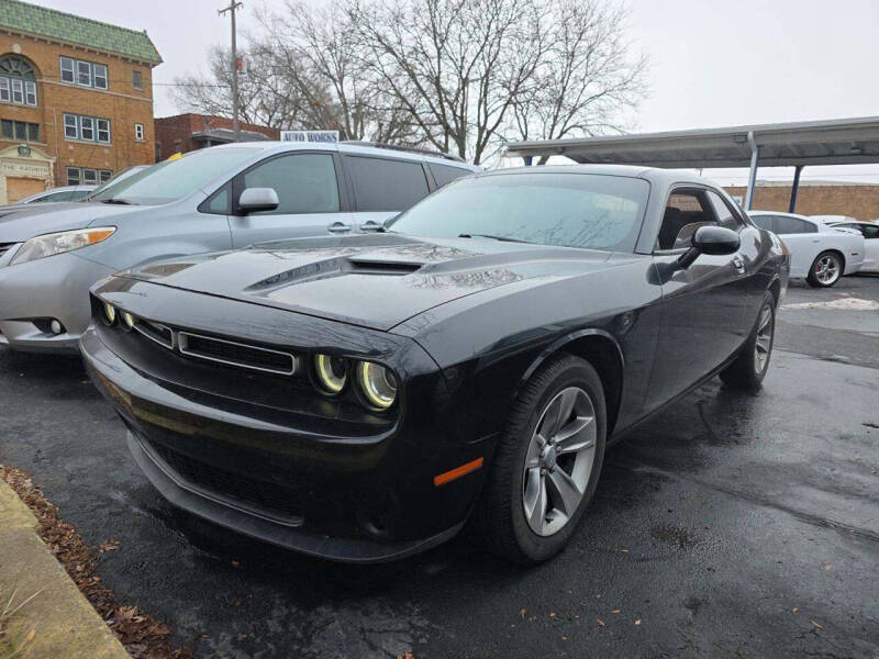 2016 Dodge Challenger SXT