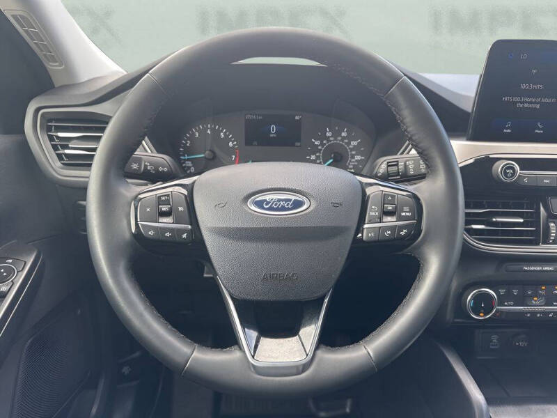 2022 Ford Escape SEL