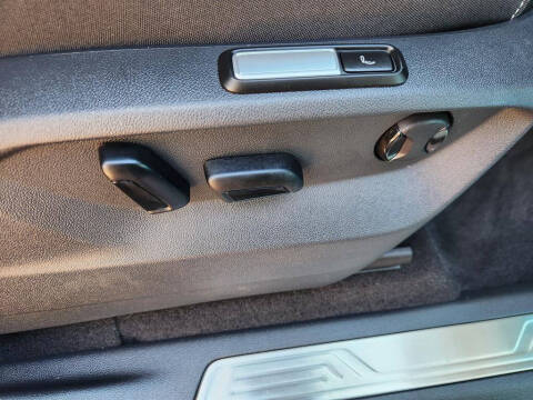 2025 Volkswagen Atlas Cross Sport SEL Premium R-Line 4Motion