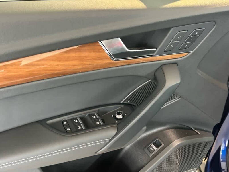 2025 Audi Q5 quattro Premium Plus 40 TFSI