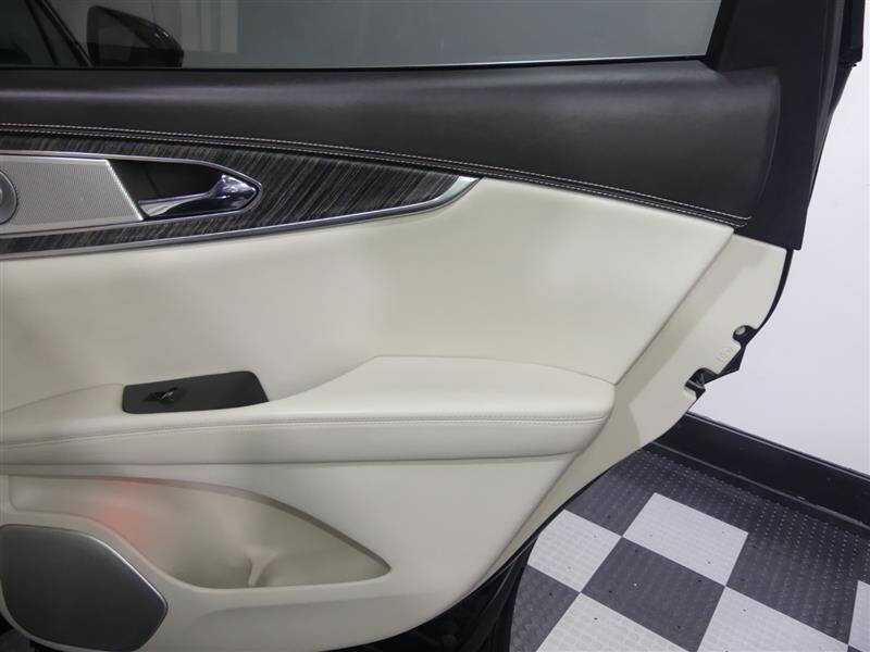 2019 Lincoln Nautilus Black Label