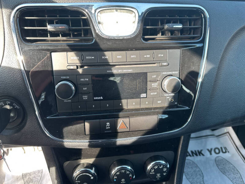 2013 Chrysler 200 Touring