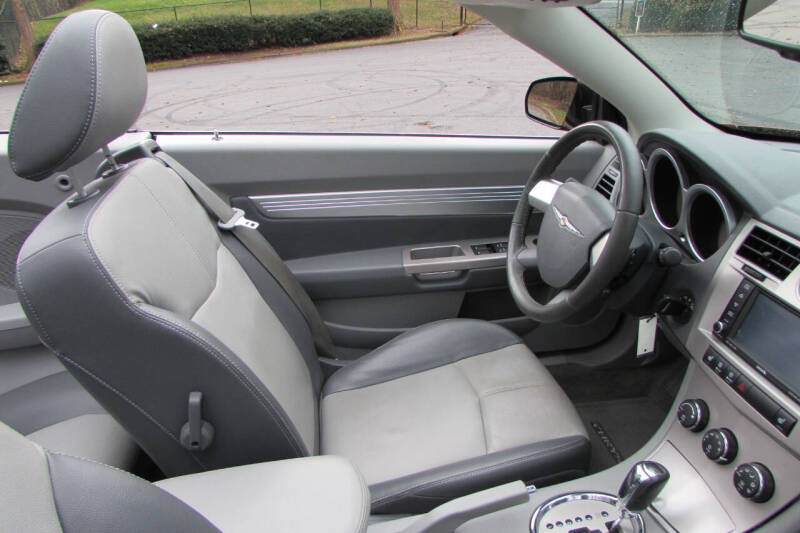 2008 Chrysler Sebring Touring photo 23