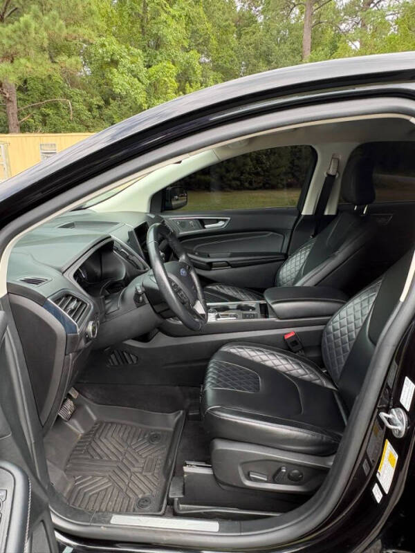 2024 Ford Edge Titanium