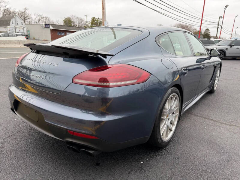 2015 Porsche Panamera GTS