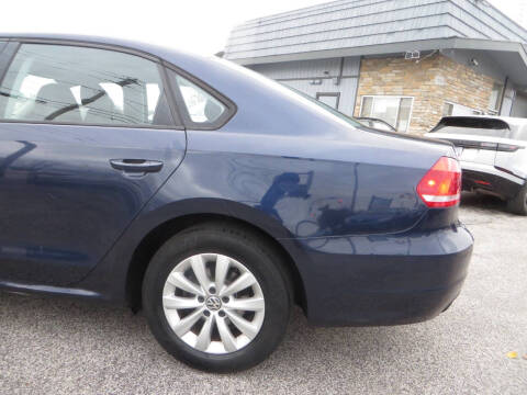 2015 Volkswagen Passat 1.8T Wolfsburg Edition