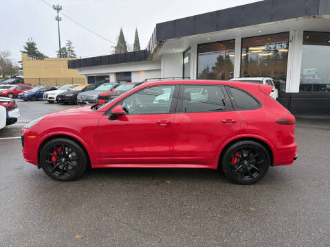 2016 Porsche Cayenne GTS