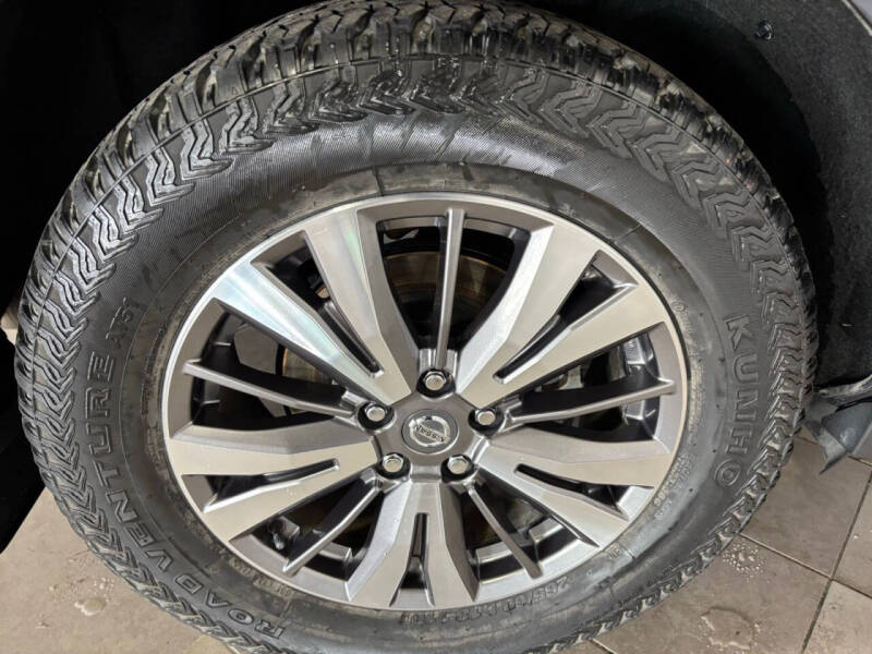 2019 Nissan Pathfinder S