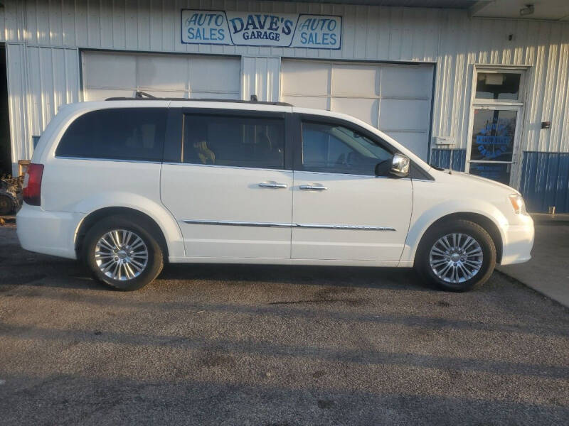 2013 Chrysler Town and Country for sale at Dave's Garage & Auto Sales in East Peoria IL