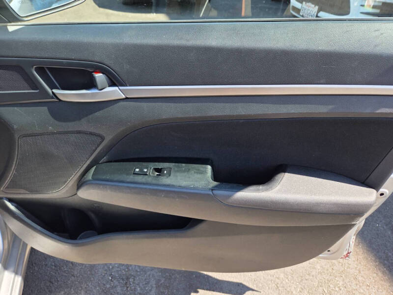 2020 Hyundai Elantra