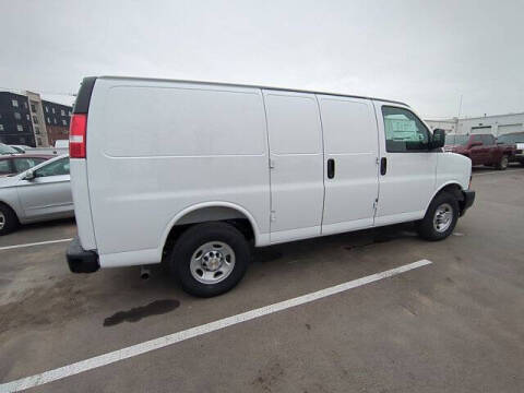 2025 Chevrolet Express 2500