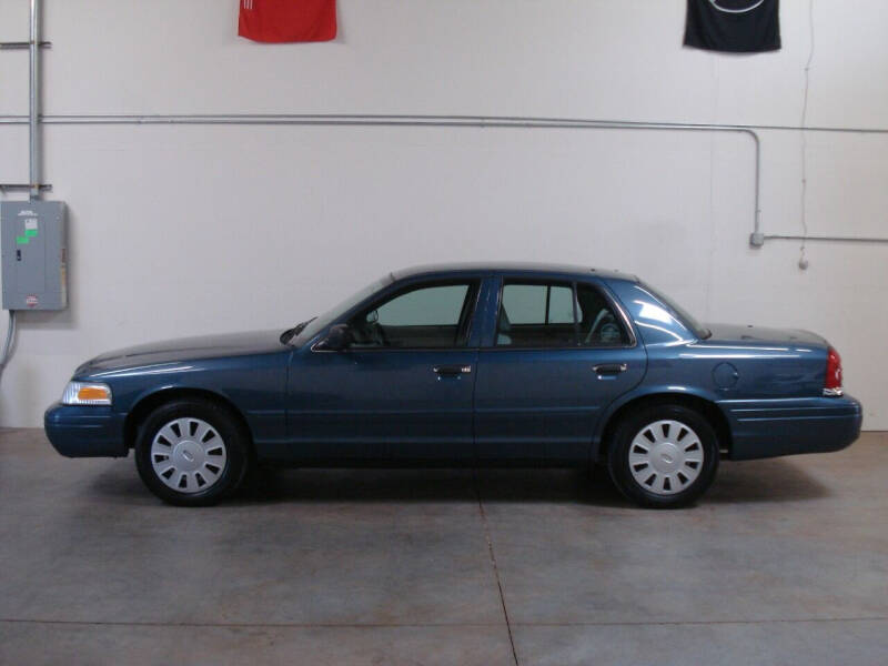 2008 Ford Crown Victoria for sale at DRIVE INVESTMENT GROUP automotive in Frederick MD