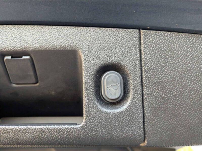 2019 Cadillac Escalade Standard