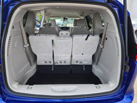 2021 Chrysler Pacifica Touring L