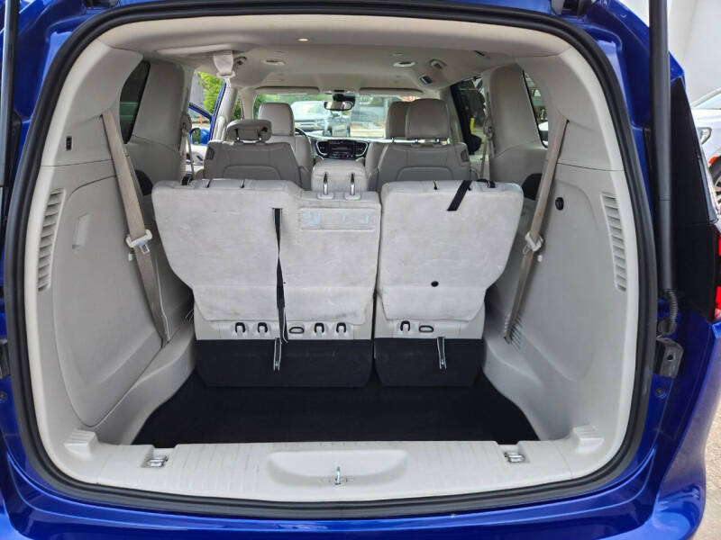 2021 Chrysler Pacifica Touring L